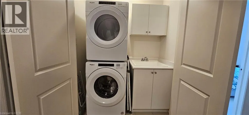 11 GLEDHILL Crescent