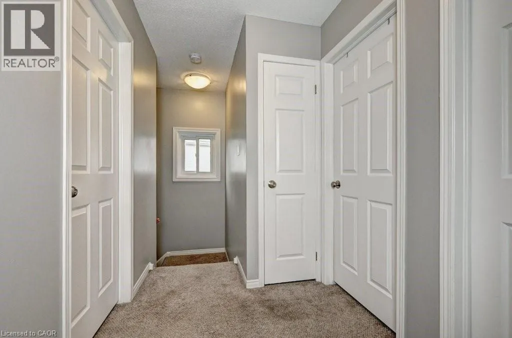 347 BUSHVIEW Crescent