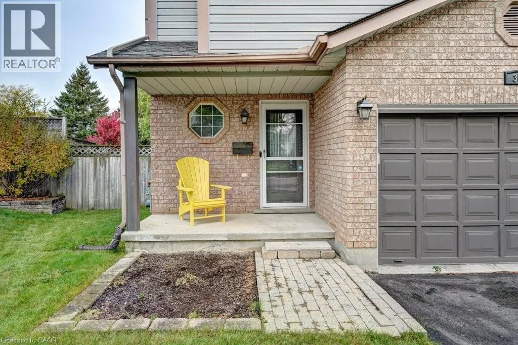 347 BUSHVIEW Crescent