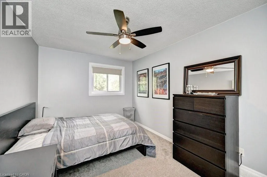 347 BUSHVIEW Crescent