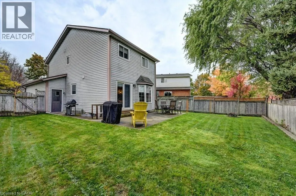 347 BUSHVIEW Crescent