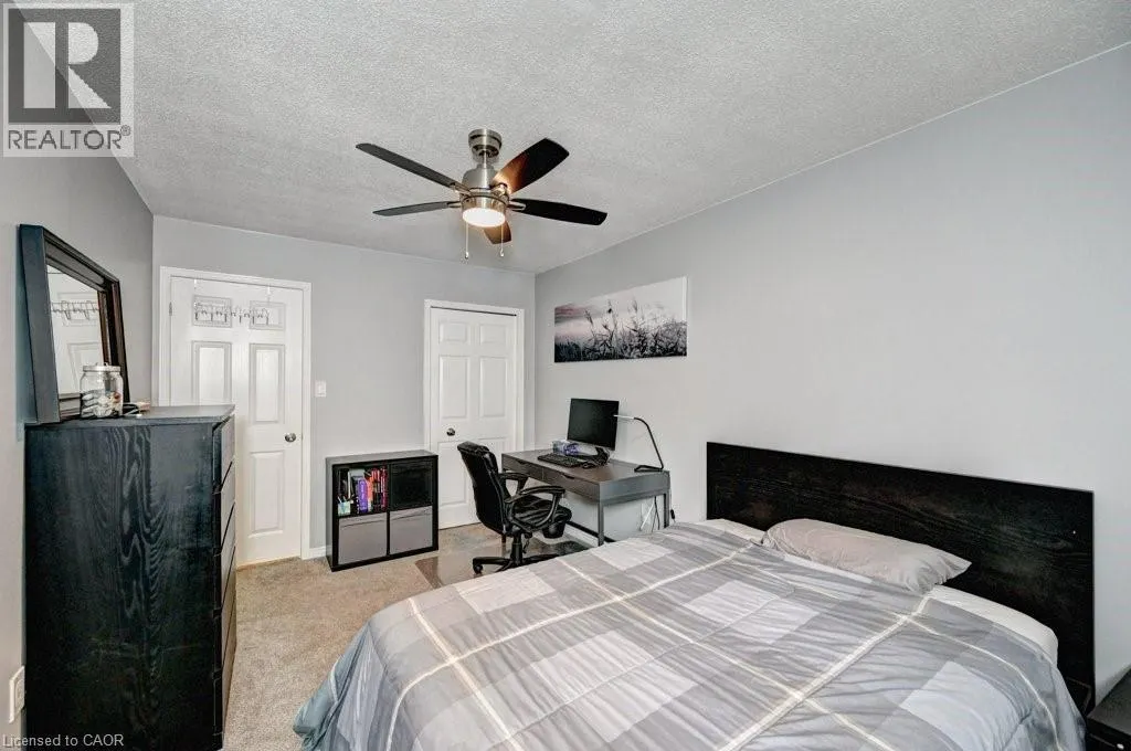 347 BUSHVIEW Crescent