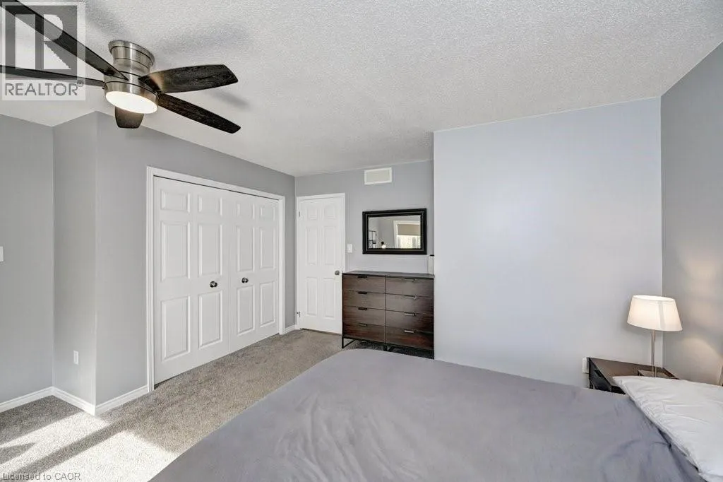 347 BUSHVIEW Crescent