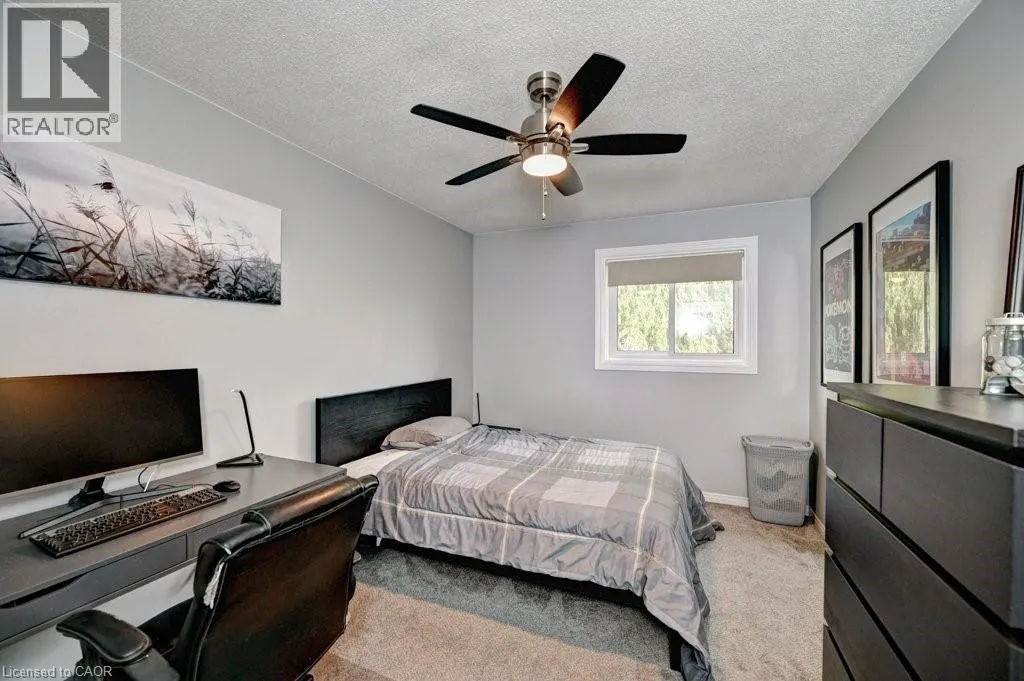 347 BUSHVIEW Crescent