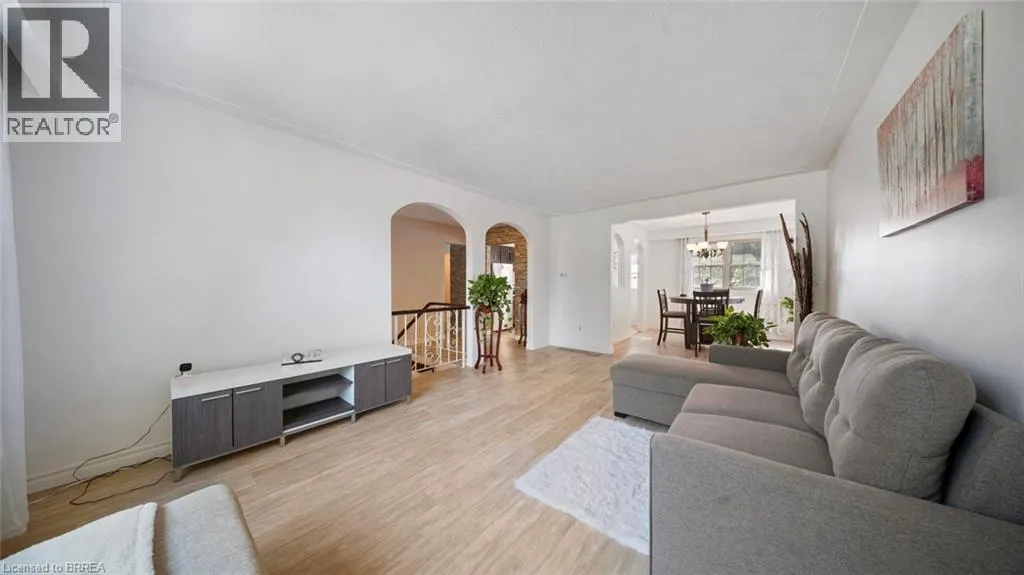 14 MELBOURNE Crescent