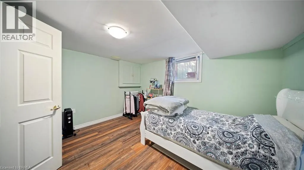 14 MELBOURNE Crescent