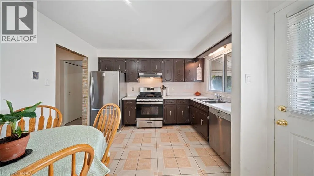 14 MELBOURNE Crescent