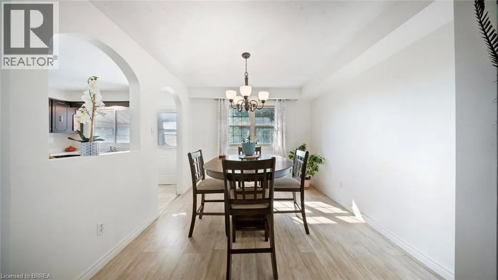 14 MELBOURNE Crescent