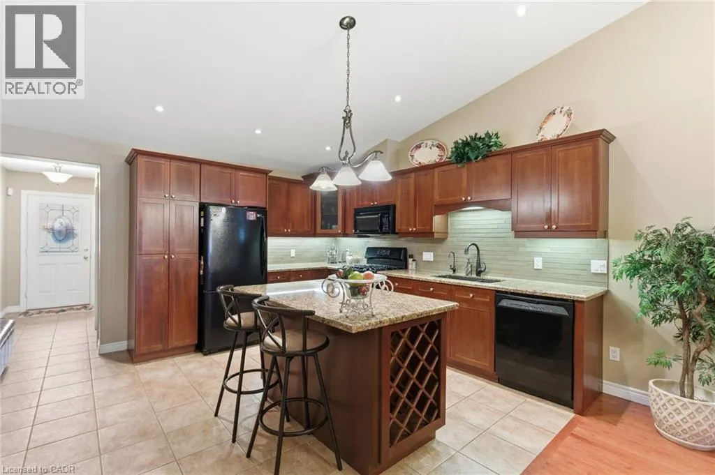 385 PARK Road N Unit# 22, #22