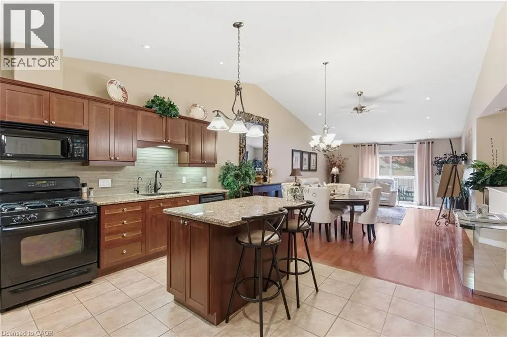 385 PARK Road N Unit# 22, #22