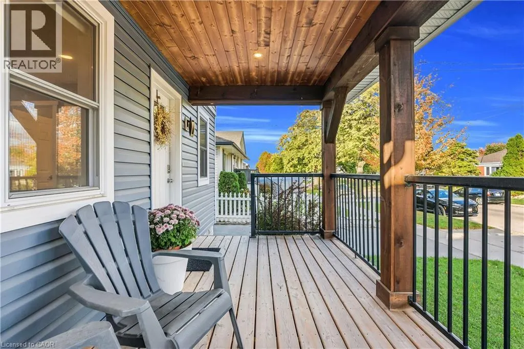 324 EAST 43RD Street