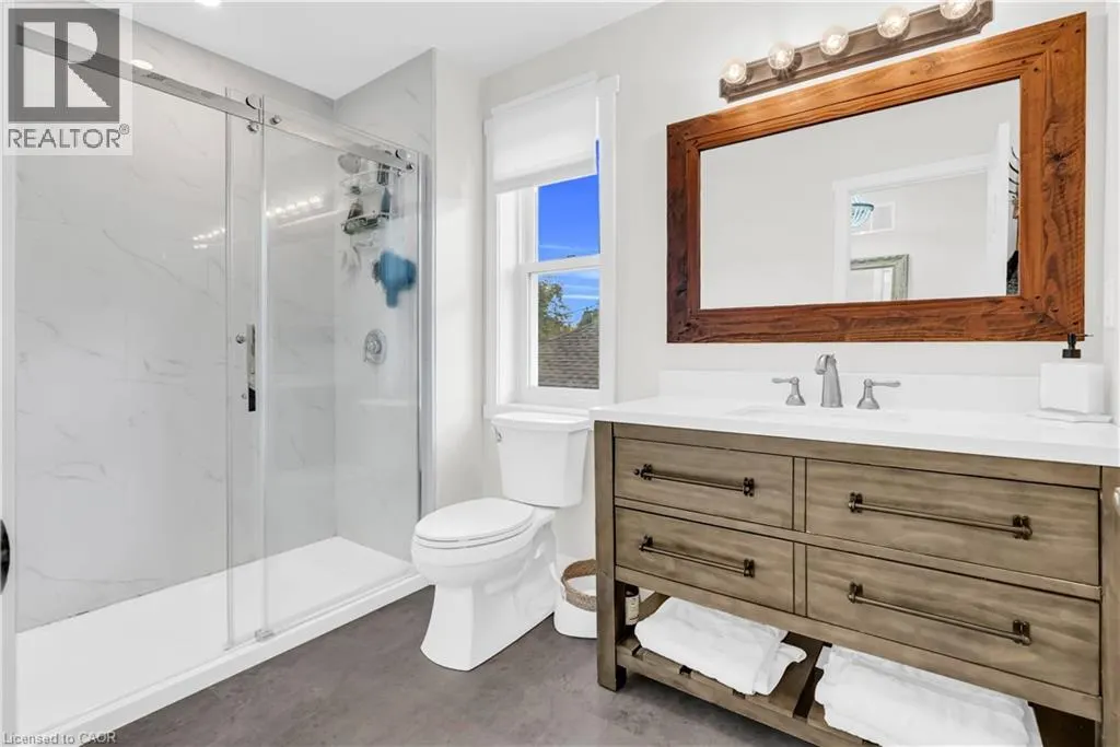 324 EAST 43RD Street