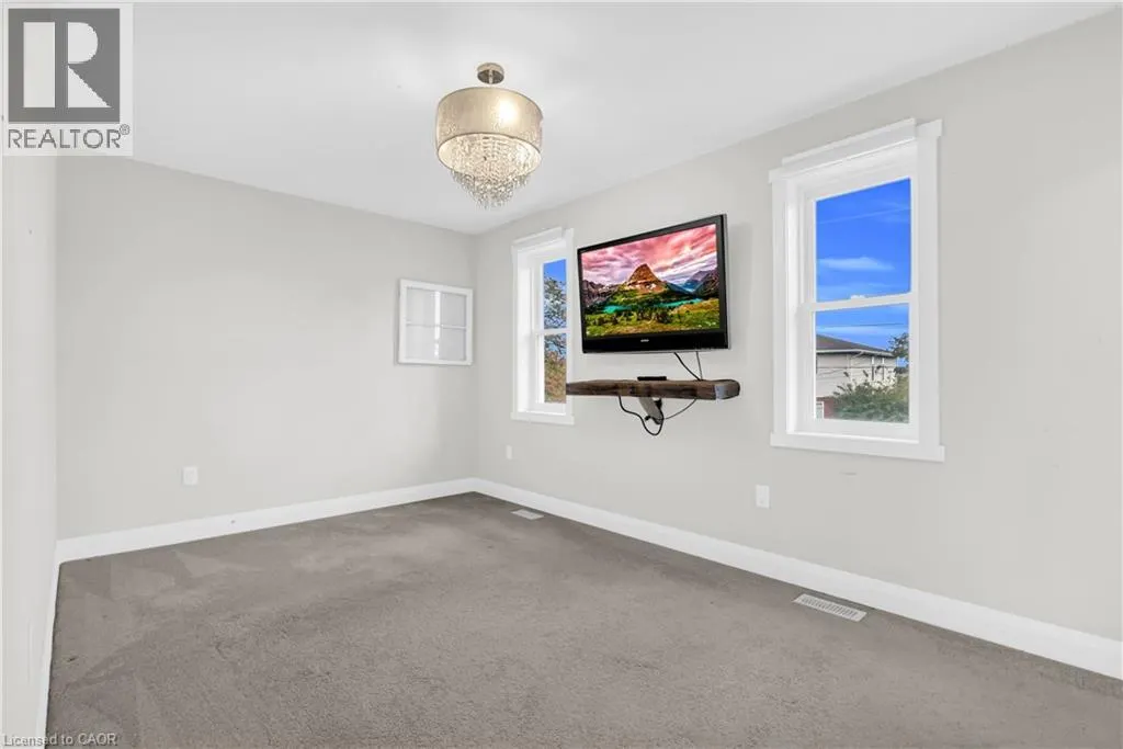 324 EAST 43RD Street