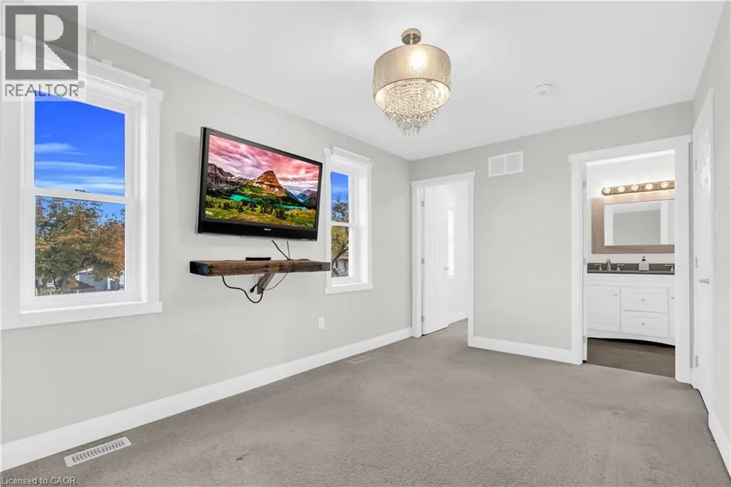 324 EAST 43RD Street