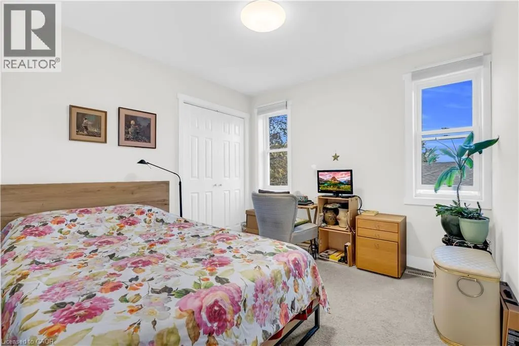 324 EAST 43RD Street