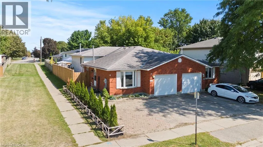 15 OAK Avenue Unit# a, #a