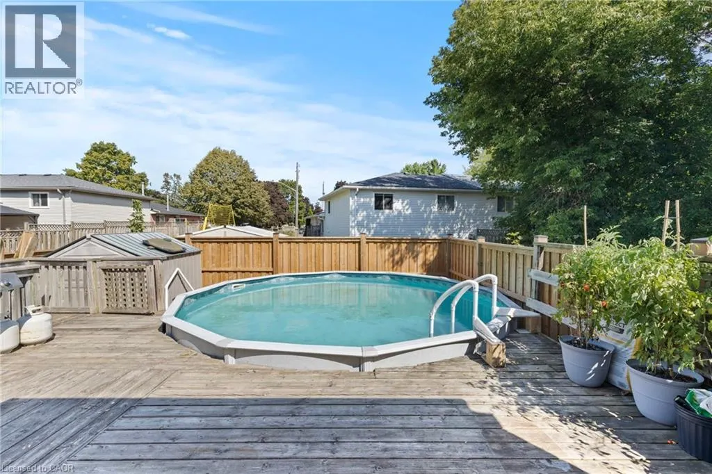 15 OAK Avenue Unit# a, #a