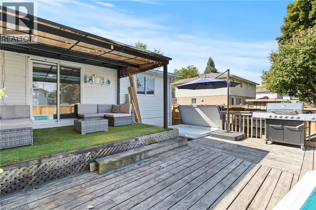 15 OAK Avenue Unit# a, #a