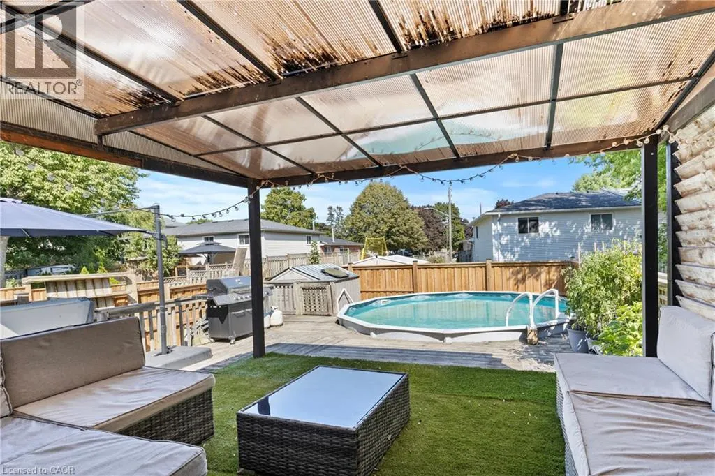 15 OAK Avenue Unit# a, #a