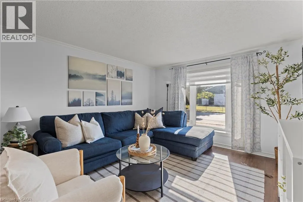 15 OAK Avenue Unit# a, #a