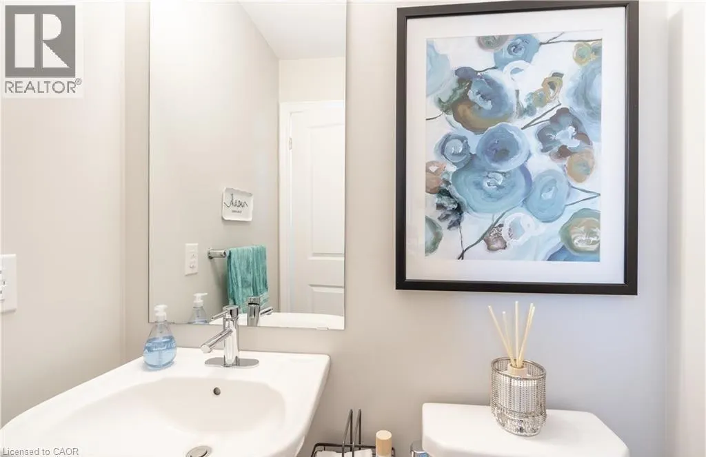 15 PIERRE TRUDEAU Lane