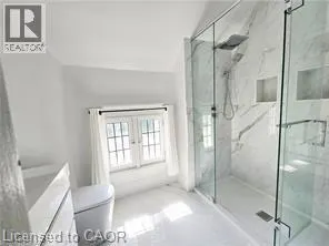 14 ROBINSON Street S