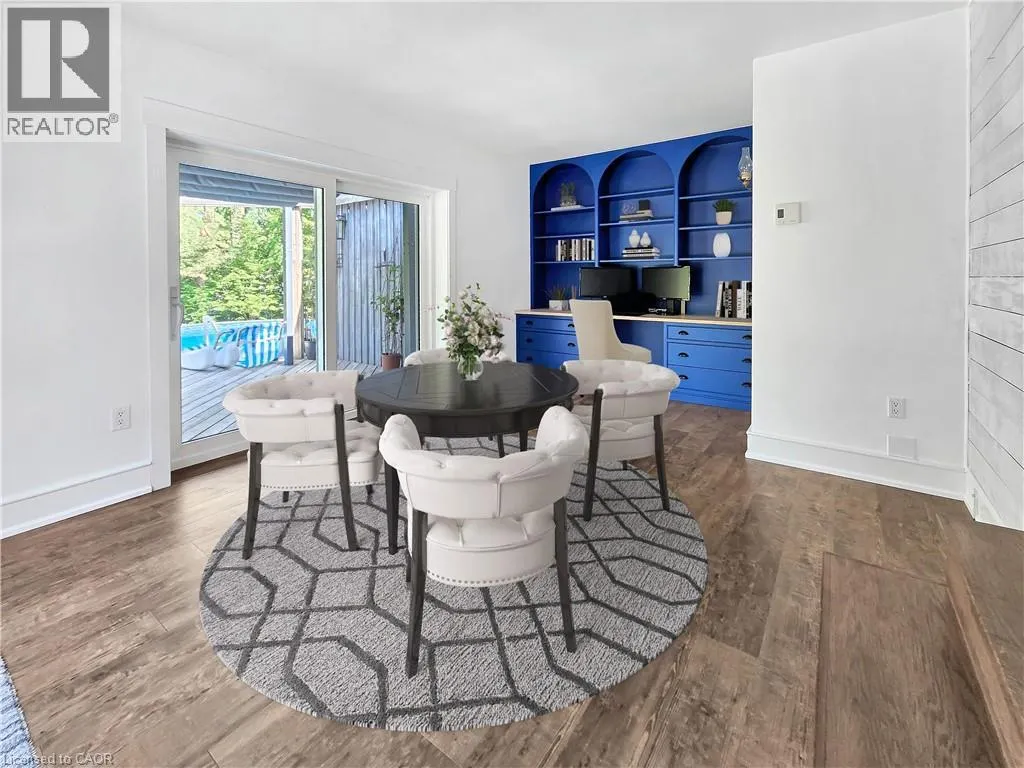 14 ROBINSON Street S