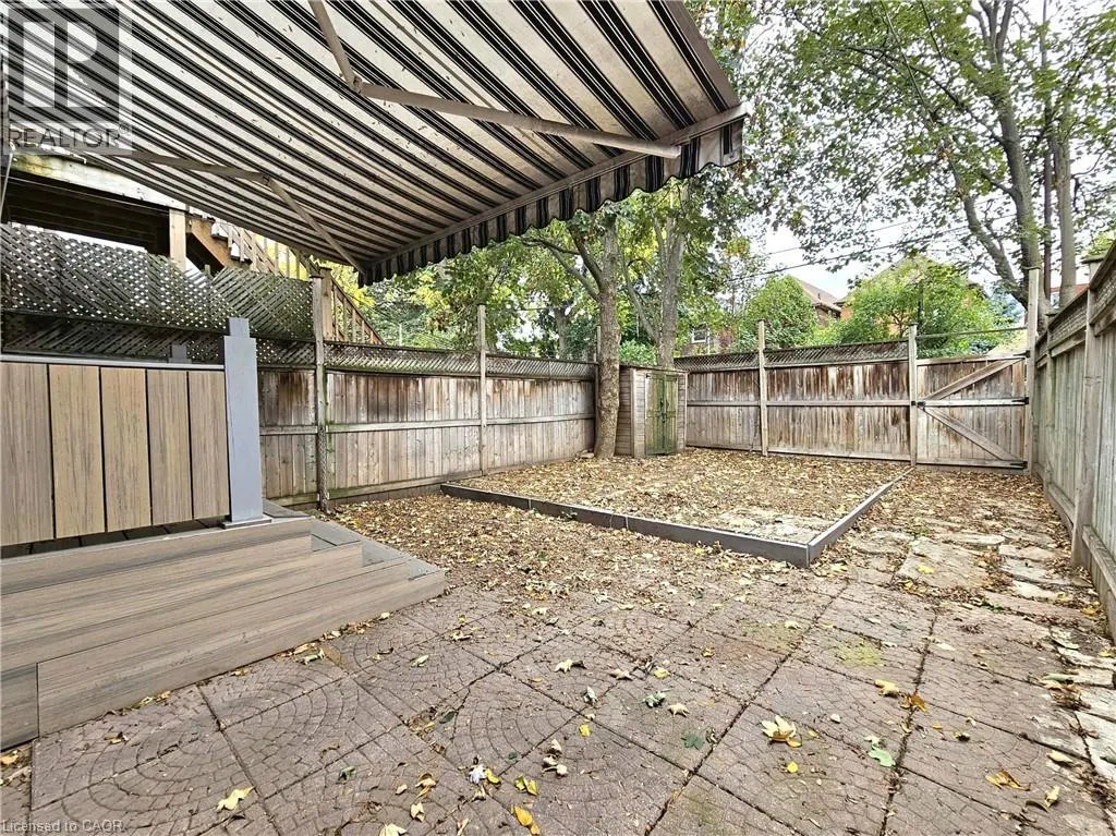 35 FAIRLEIGH Avenue N