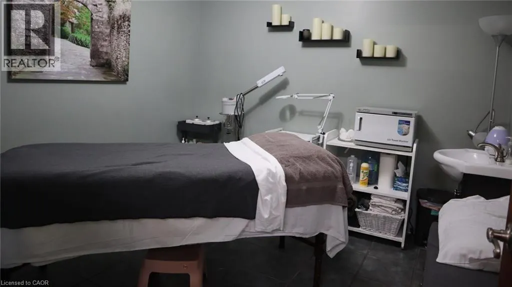 1242 GARNER Road W Unit# 6, #6