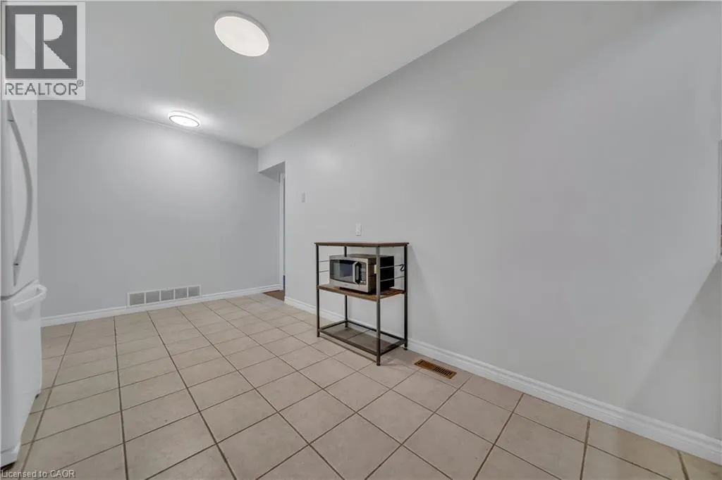 88 GLEN LAKE Crescent