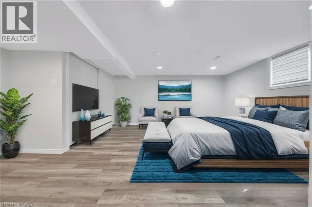 88 GLEN LAKE Crescent