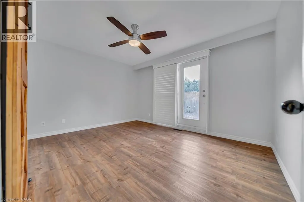 88 GLEN LAKE Crescent