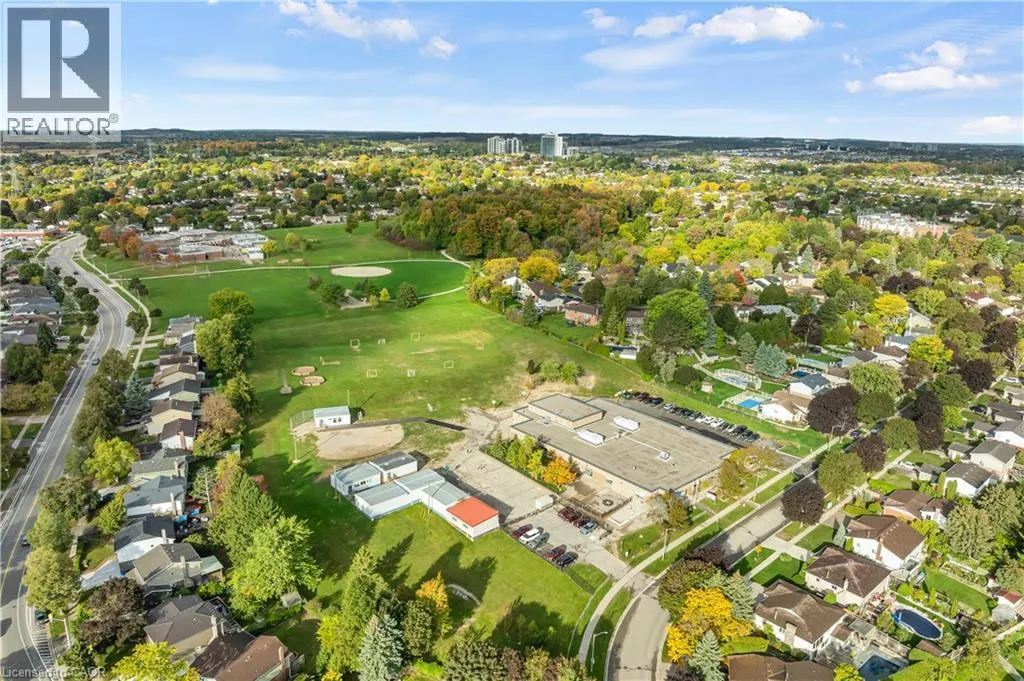 88 GLEN LAKE Crescent