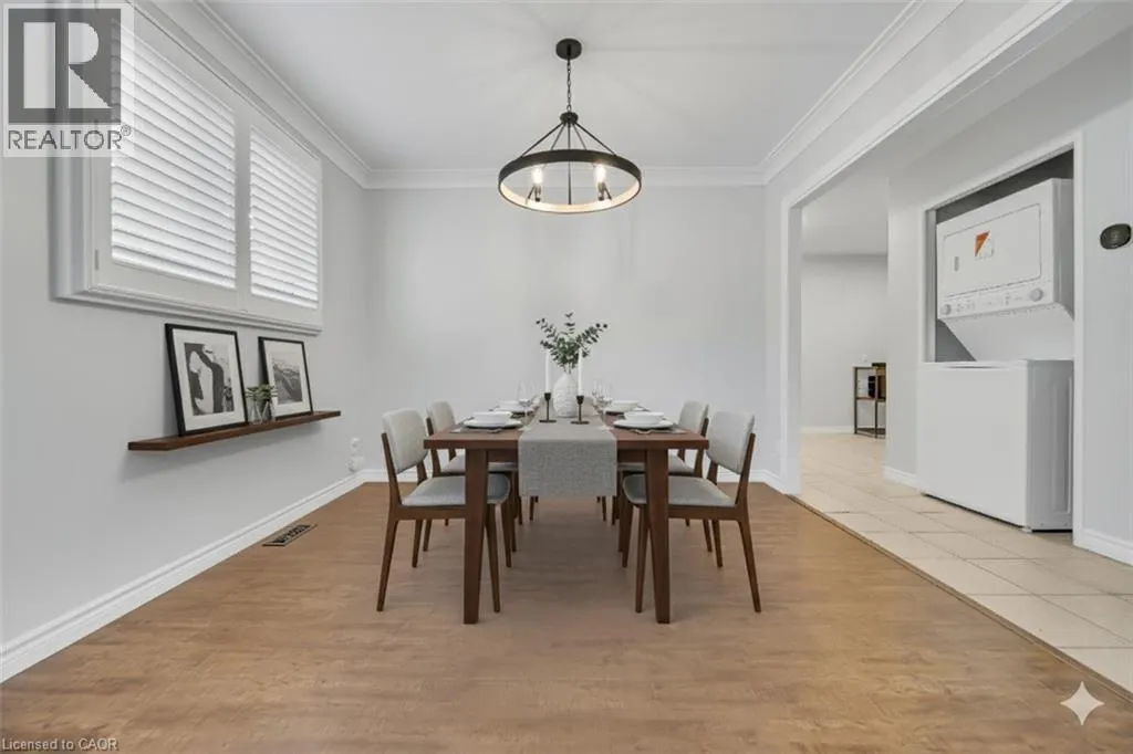 88 GLEN LAKE Crescent