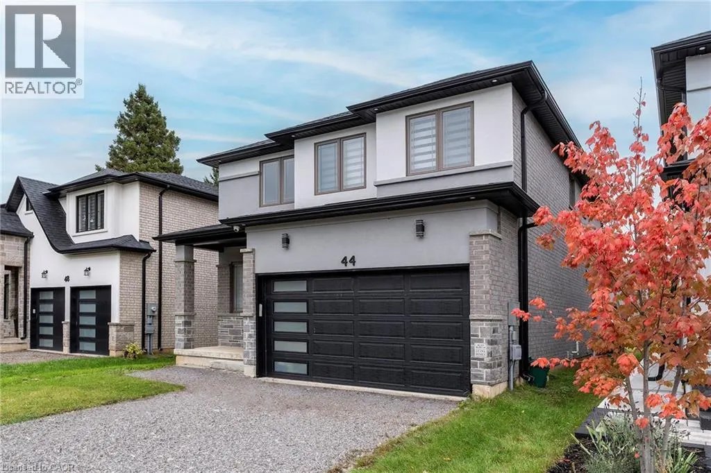 44 MILLER Drive