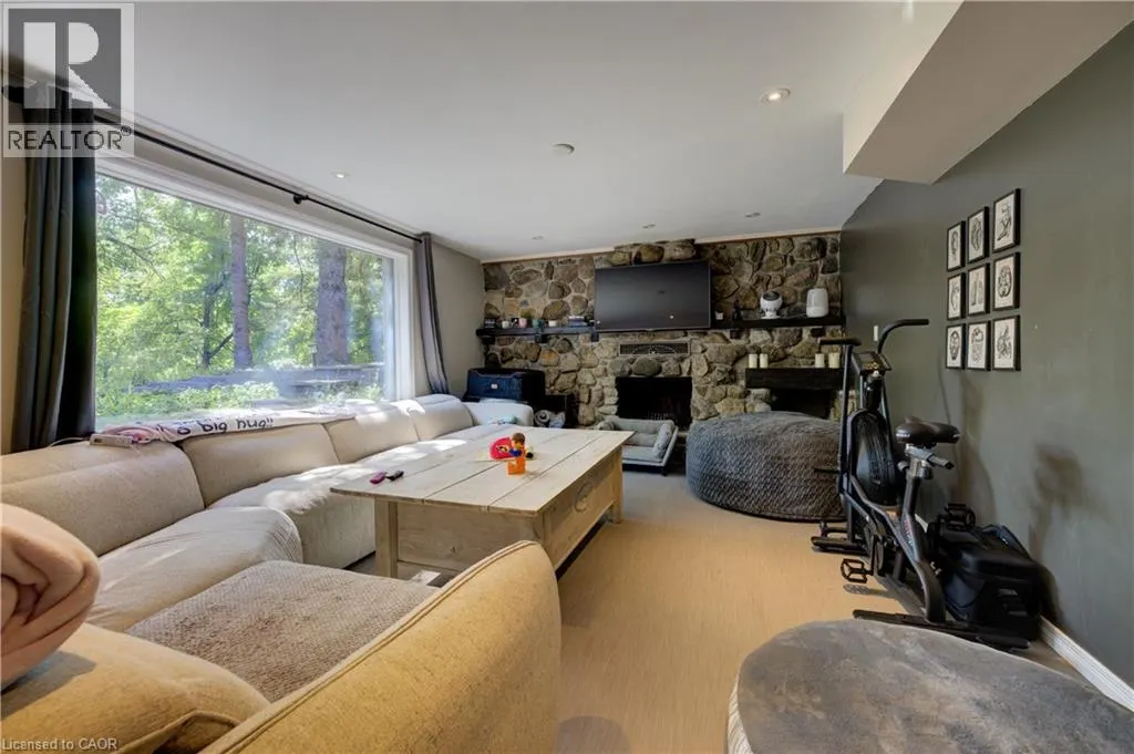 2080 BEAVERDALE Road