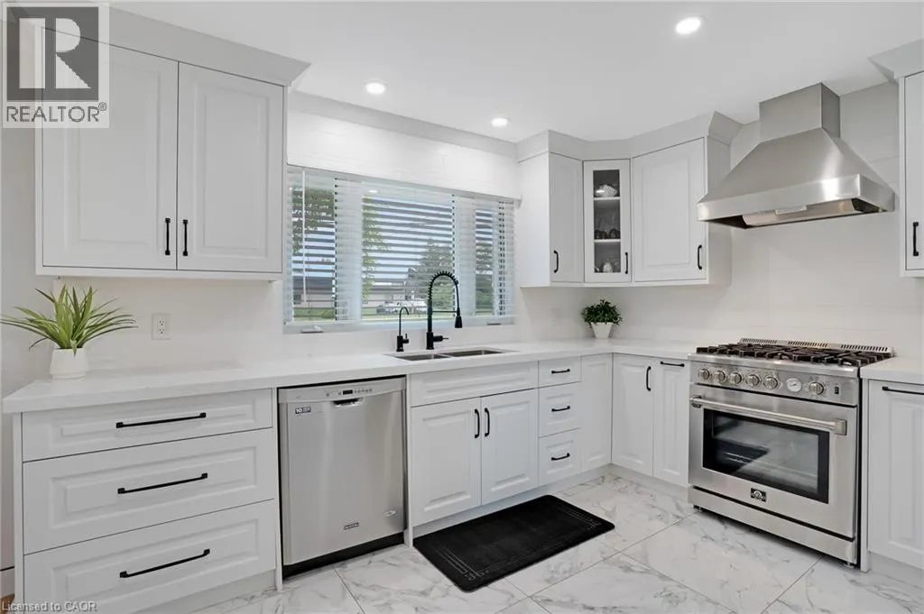 7011 WELLINGTON ROAD 124 Road