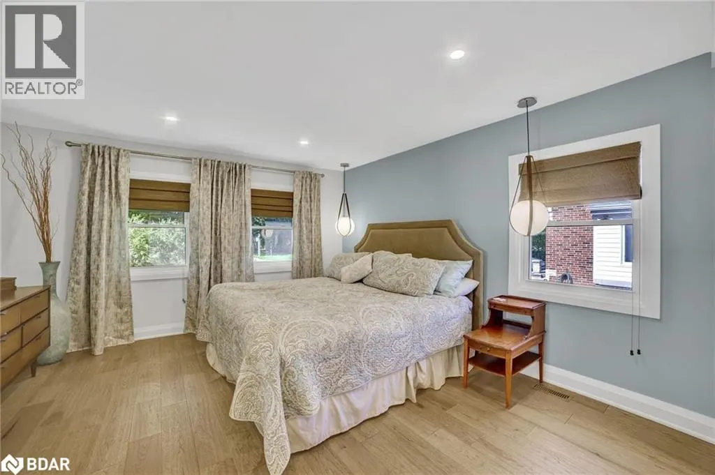 31 LOWER HORNING Road