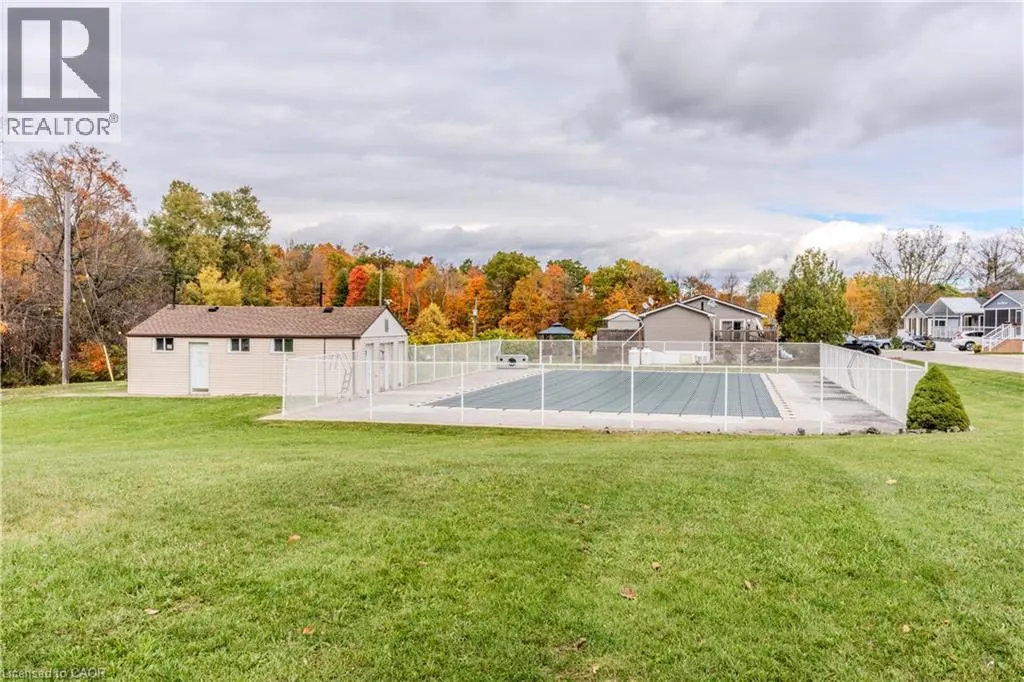 4449 MILBUROUGH Line Unit# 4 Tamarack, #4 Tamarack