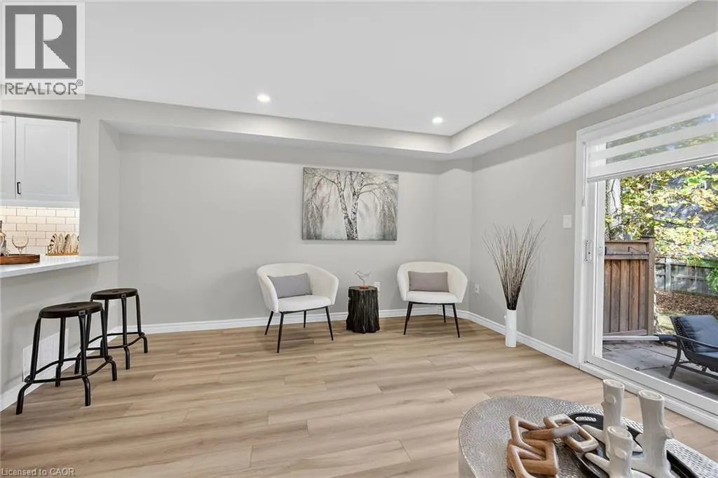 2015 CLEAVER Avenue Unit# 28, #28