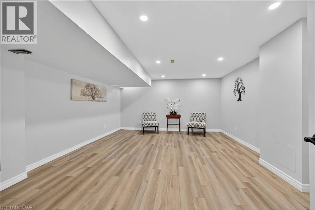 2015 CLEAVER Avenue Unit# 28, #28