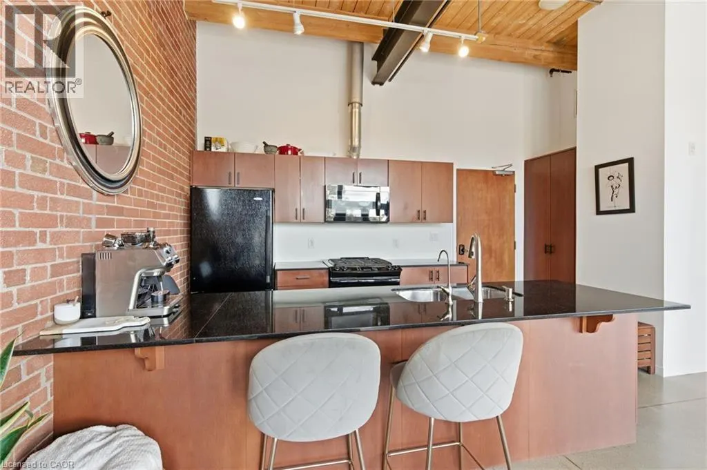 85 SPRUCE Street N Unit# 203, #203