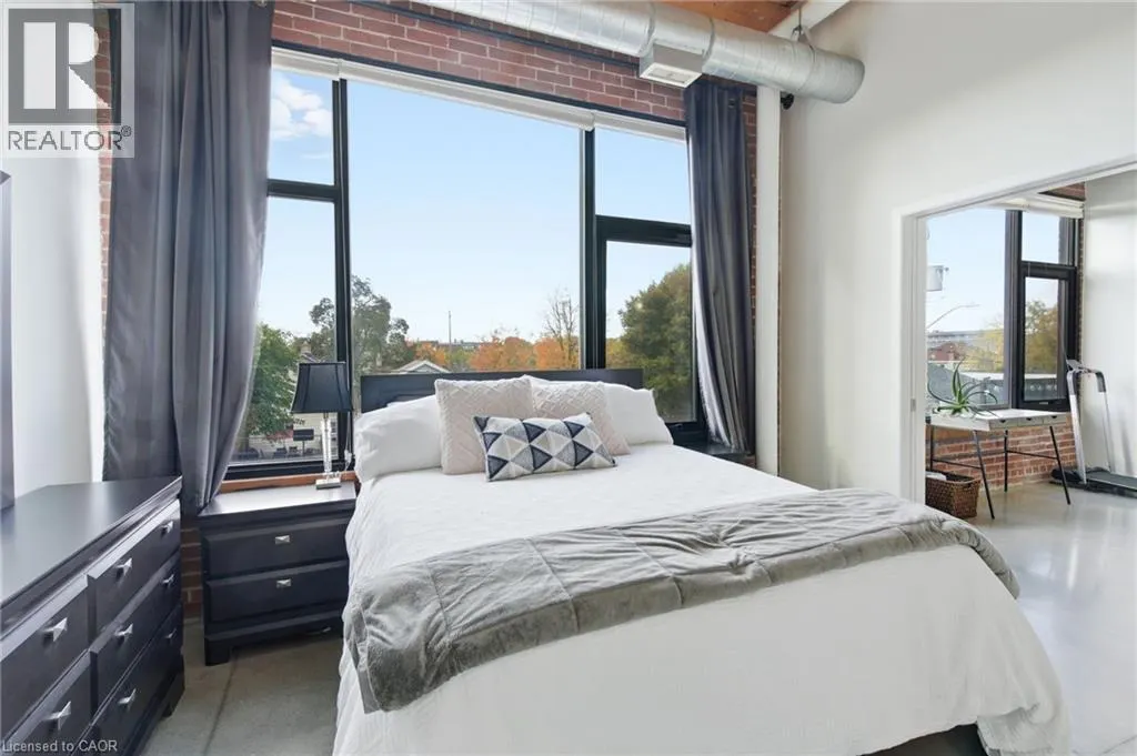 85 SPRUCE Street N Unit# 203, #203