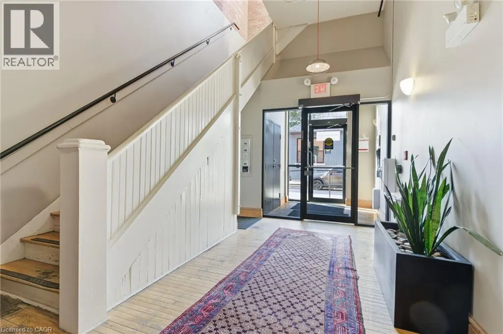 85 SPRUCE Street N Unit# 203, #203