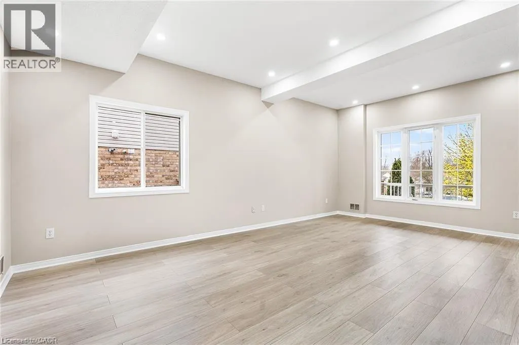 155 ELMIRA Road N Unit# UPPER, #UPPER