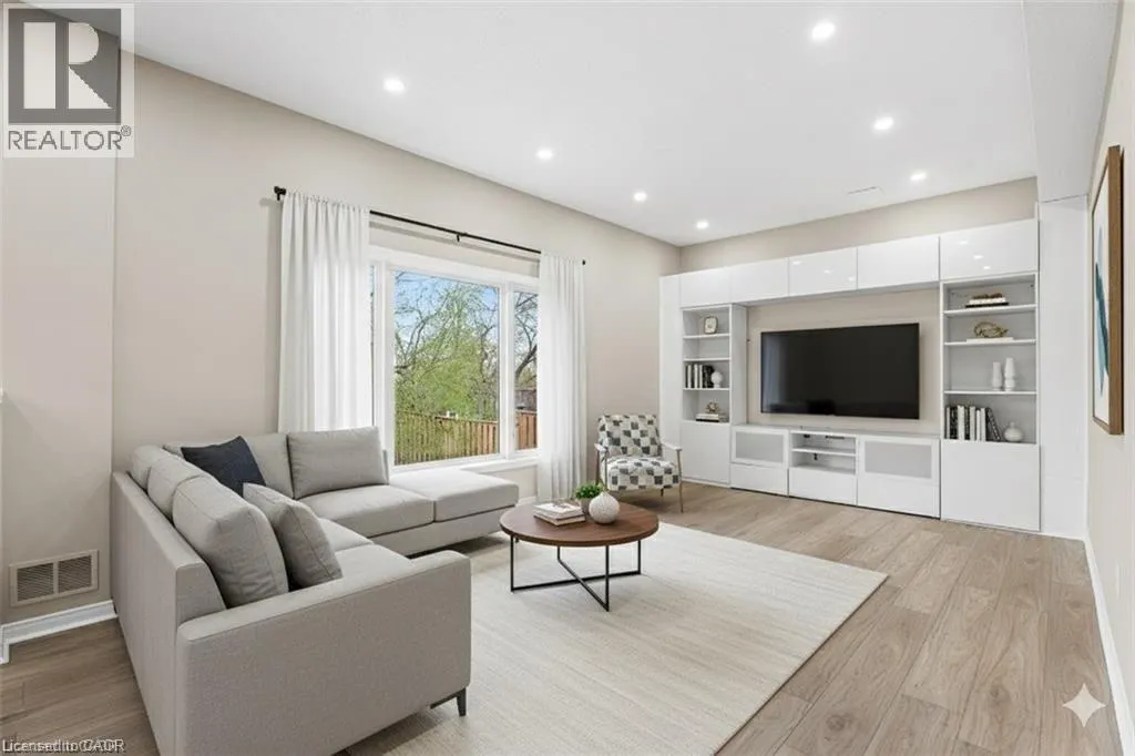 155 ELMIRA Road N Unit# UPPER, #UPPER