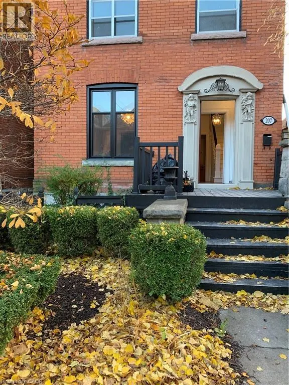 207 CHARLTON Avenue W Unit# MAIN, #MAIN