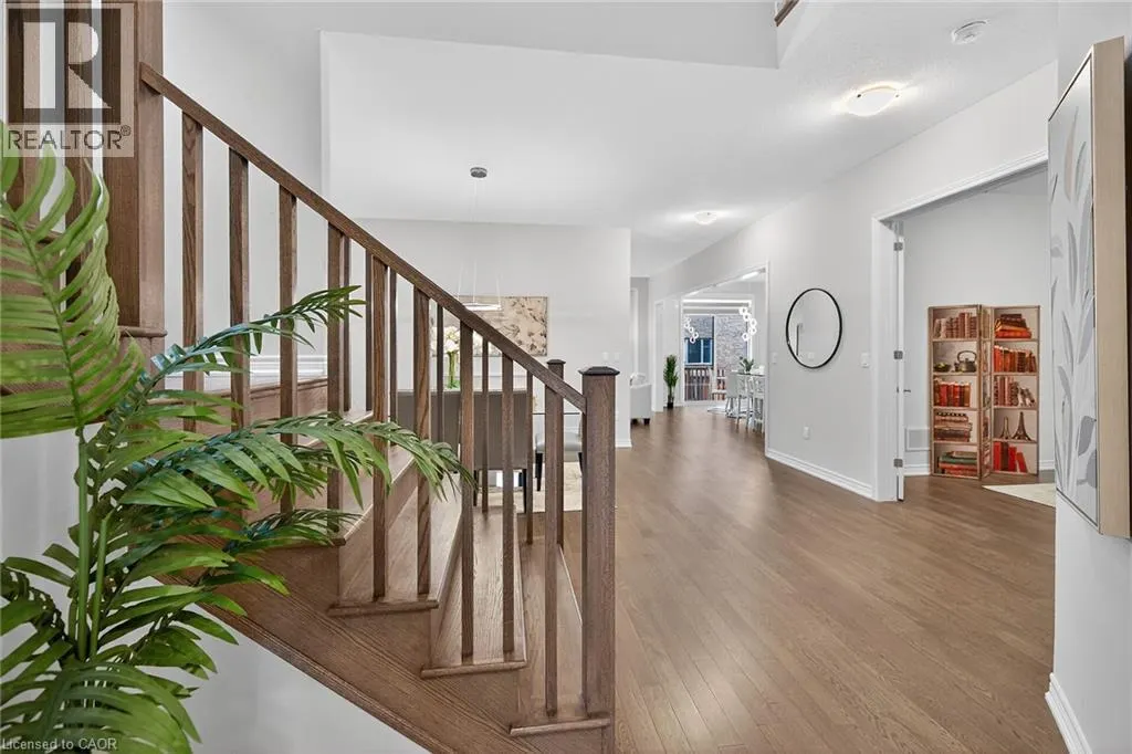 67 STARFIRE Crescent