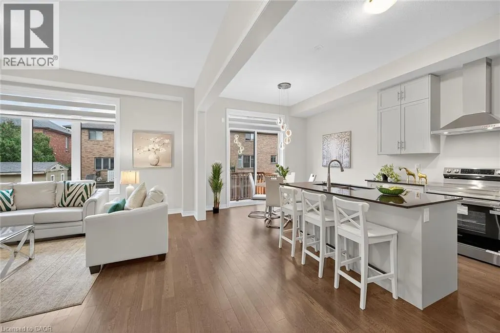 67 STARFIRE Crescent