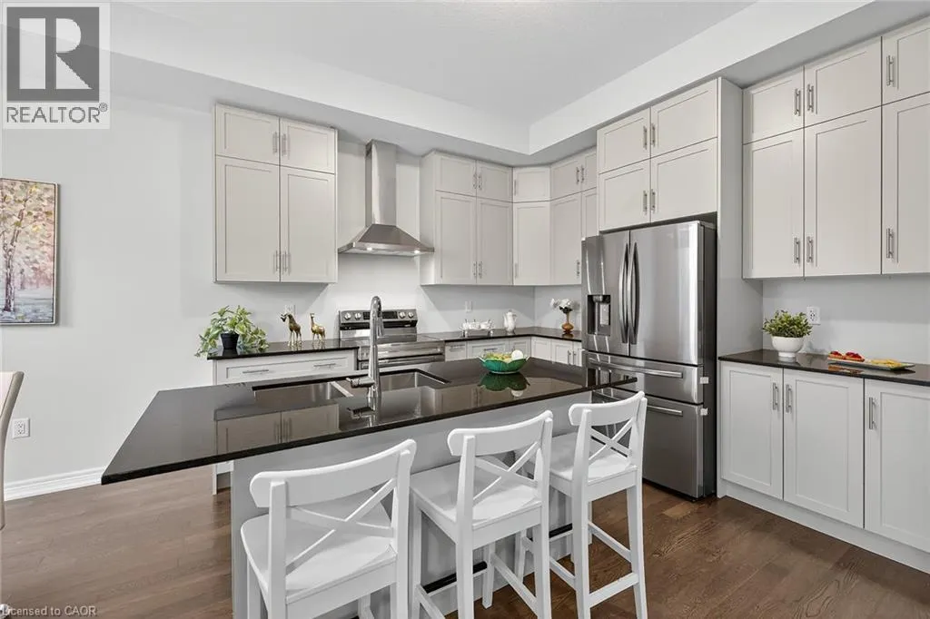 67 STARFIRE Crescent